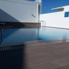 Отель Sea View Dupplex Silver Coast бассейн