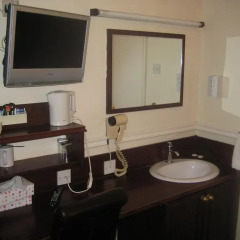 Hallam Hotel 2* Стандартный номер с двуспальной кроватью