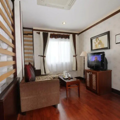 Hotel De Charme Saigon 3* Люкс с различными типами кроватей фото 3