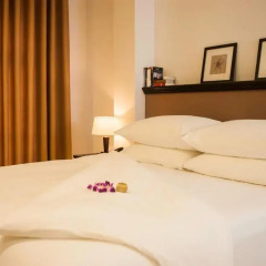 The Alcove Library Hotel 4* Стандартный номер с двуспальной кроватью фото 19