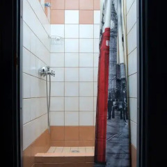 Кино Хостел на Выборгской Кровать в мужском общем номере с двухъярусной кроватью фото 2