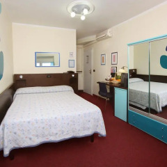 Hotel Cairoli 3* Номер Комфорт с двуспальной кроватью фото 2