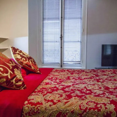 Апартаменты Notre Dame Apartments комната для гостей фото 2