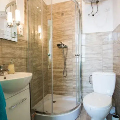 Moon Hostel Стандартный семейный номер с двуспальной кроватью фото 6