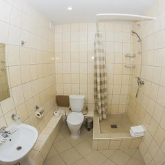 Гостиница Островский 3* Стандартный семейный номер с двуспальной кроватью фото 2