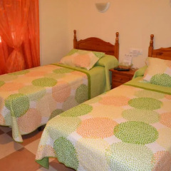 Отель Hostal Andalucia Стандартный номер с 2 отдельными кроватями фото 3
