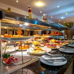 Отель Golden Tulip Farah Marrakech Марокко, Марракеш - 2 отзыва об отеле, цены и фото номеров - забронировать отель Golden Tulip Farah Marrakech онлайн питание фото 3