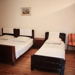 Отель Natalie's Guest house комната для гостей фото 2