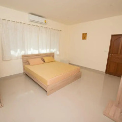 Отель Platinum Residence Villa сейф в номере