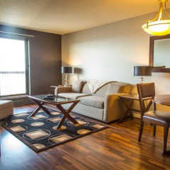 Отель Obasa Suites Saskatoon комната для гостей фото 3