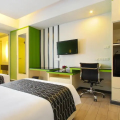 Отель Klassique Sukhumvit 3* Улучшенный номер фото 4