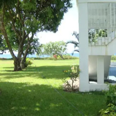 Отель By The Sea Vacation Home And Villa фото 7