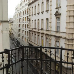 Boomerang Hostel and Apartments Стандартный номер с различными типами кроватей (общая ванная комната) фото 7
