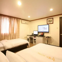 Hotel New World 3* Номер Делюкс с 2 отдельными кроватями фото 7