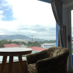 Апартаменты Bach Duong Apartment балкон