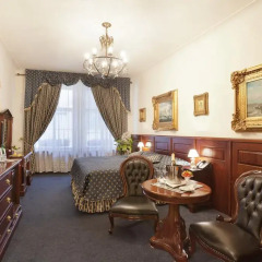 Отель U Zlateho Stromu 4* Студия фото 5