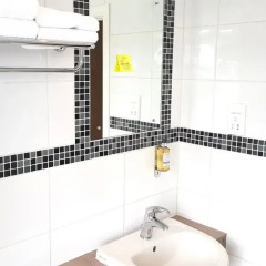 Antoinette Hotel Wimbledon 3* Улучшенный номер с различными типами кроватей фото 4