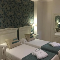 Отель Adriano Boutique Sevilla 3* Стандартный номер с 2 отдельными кроватями фото 6