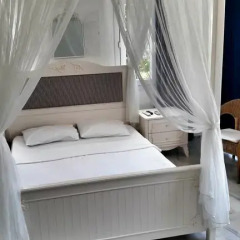 Temucin Hotel Чешме спа