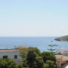 Hotel Karyatides пляж