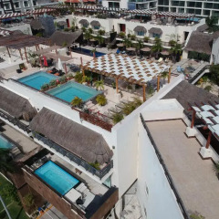 Отель Aldea Thai by Ocean Front Плая-дель-Кармен бассейн