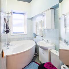 Гостиница Aparthotel Cozy in Center Украина, Львов - отзывы, цены и фото номеров - забронировать гостиницу Aparthotel Cozy in Center онлайн ванная фото 2