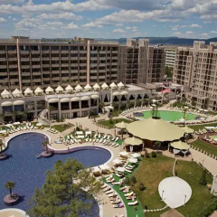 Апартаменты Bulgarienhus Royal Beach Apartments Солнечный берег спортивное сооружение