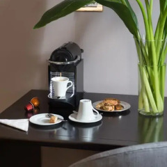 Отель Tornabuoni Suites Collection 3* Люкс с различными типами кроватей фото 5