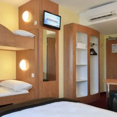 B&B Hotel Munchen Airport 2* Стандартный семейный номер с двуспальной кроватью фото 4