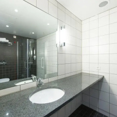 Отель Pingvinhotellet UNN Tromsø ванная
