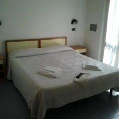 Hotel Quisisana Riccione 2* Стандартный номер с различными типами кроватей фото 8