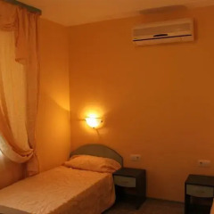 Отель Guest House Central Стандартный номер фото 6
