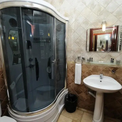 Отель Villa Old Rustaveli Hotel Грузия, Тбилиси - отзывы, цены и фото номеров - забронировать отель Villa Old Rustaveli Hotel онлайн ванная