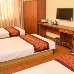 Mango Hotel 2* Улучшенный номер с двуспальной кроватью фото 6