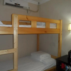 Beijing Hyde Courtyard Hotel 3* Кровать в общем номере с двухъярусной кроватью фото 3