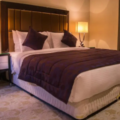 Strato Hotel by Warwick 4* Номер Делюкс с различными типами кроватей