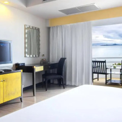Отель D Varee Jomtien Beach 4* Представительский номер с различными типами кроватей фото 3
