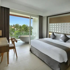 Отель Jimbaran Bay Beach Resort & Spa 4* Улучшенный номер с различными типами кроватей фото 3