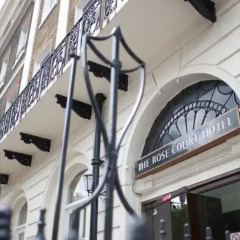 Rose Court Hotel балкон
