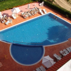 Отель Happy Aparthotel&Spa бассейн фото 2