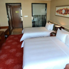 Leeden Jingxi Hotel 4* Стандартный семейный номер с двуспальной кроватью