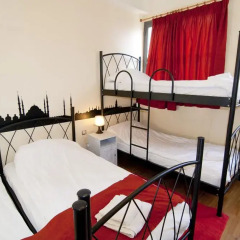 Отель Rentrooms Thessaloniki 3* Кровать в мужском общем номере фото 4