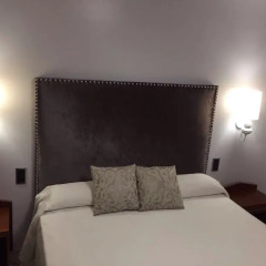 Отель Hostal la Carrasca комната для гостей фото 2