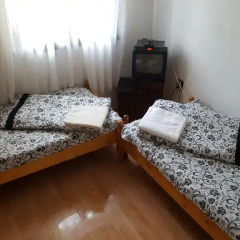 Hostel Alex Стандартный номер с 2 отдельными кроватями (общая ванная комната) фото 7