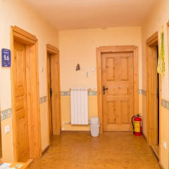Отель Bobi Guest House 2* Стандартный номер с различными типами кроватей фото 3