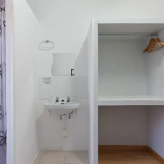 Отель Hostal Noviciado Испания, Мадрид - отзывы, цены и фото номеров - забронировать отель Hostal Noviciado онлайн ванная