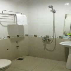 Hanoi Bluestar Hostel 2 Стандартный семейный номер фото 3