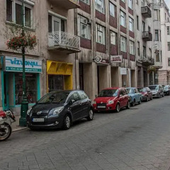 Отель Sunny Apartment Венгрия, Будапешт - отзывы, цены и фото номеров - забронировать отель Sunny Apartment онлайн парковка