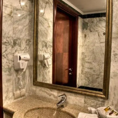 Гостиница Мандарин Москва 4* Улучшенный номер с двуспальной кроватью фото 5