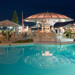 Отель Neptun Beach Болгария, Солнечный берег - отзывы, цены и фото номеров - забронировать отель Neptun Beach онлайн бассейн фото 2